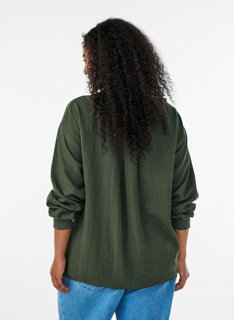 Bluse i lin og viskose med V-hals, Gr&oslash;nn, Model image number 2
