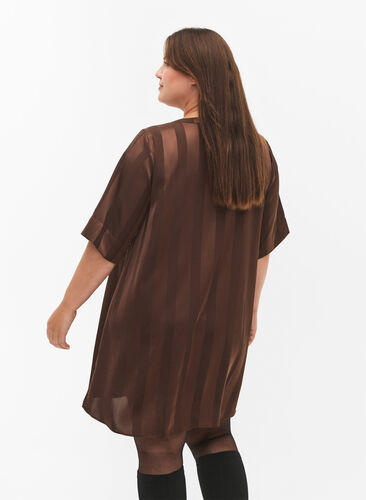 A-lineskåret kjole med striper og halvlange ermer, Chestnut, Model image number 1