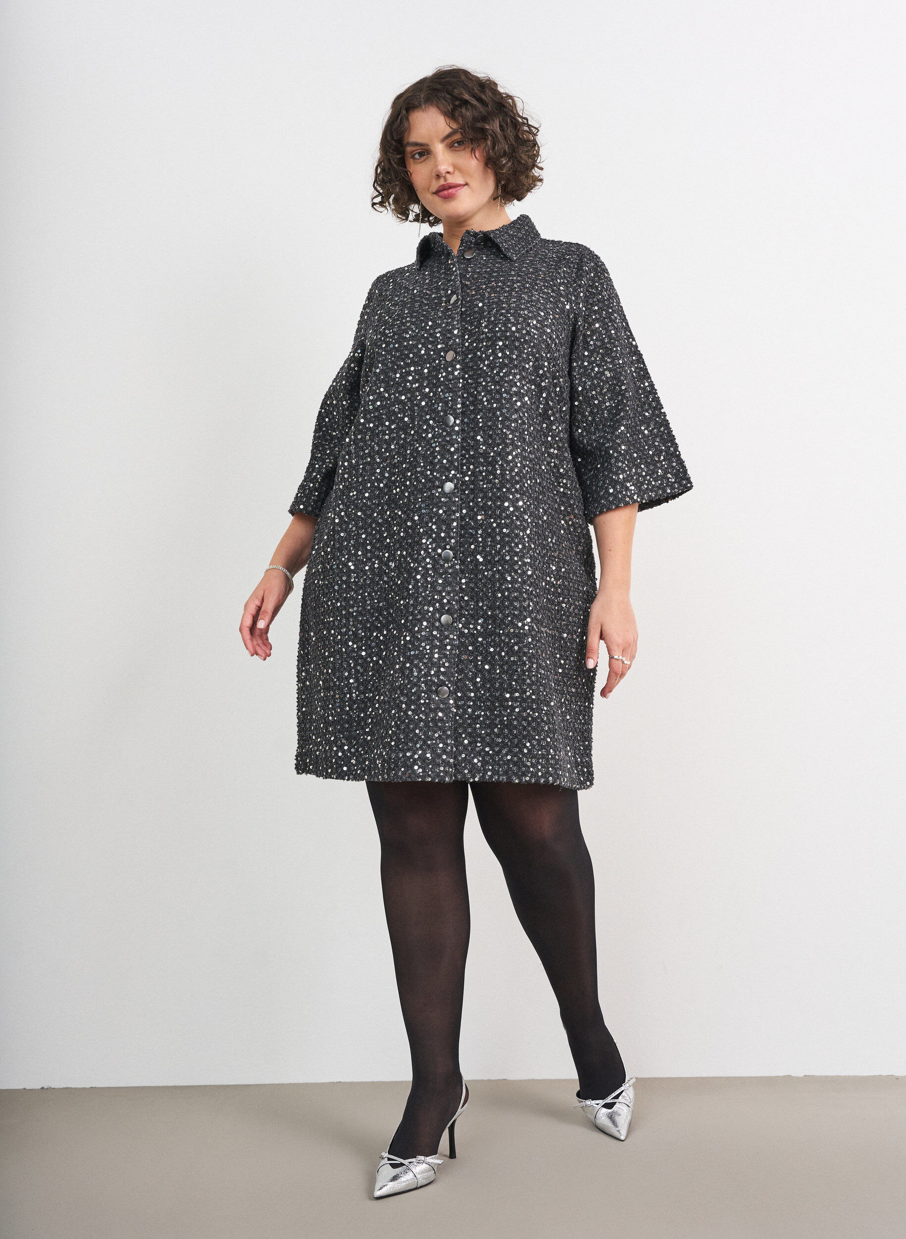 ZizziDenimkjole med paljetter og 3/4-ermer, Svart, Model image number 1