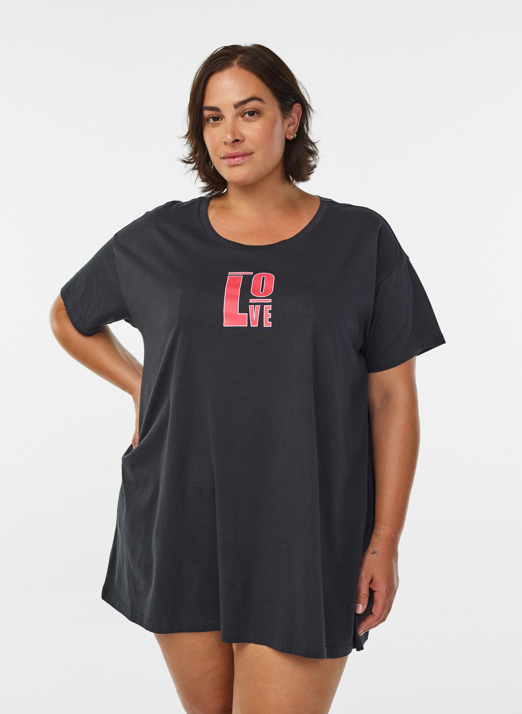 Lang natt- T-skjorte i &oslash;kologisk bomull med trykk, Gr&aring;, Model