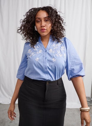 Zizzi Bomullsskjortebluse med broderte blomster, Vista Bl. W. White, Image image number 1