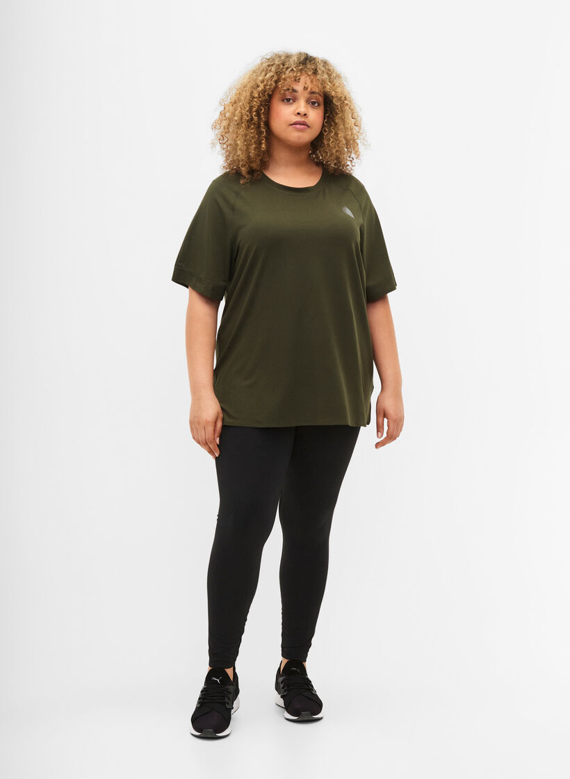 Kortermet trenings T-skjorte med rund hals, Forest Night, Model image number 2