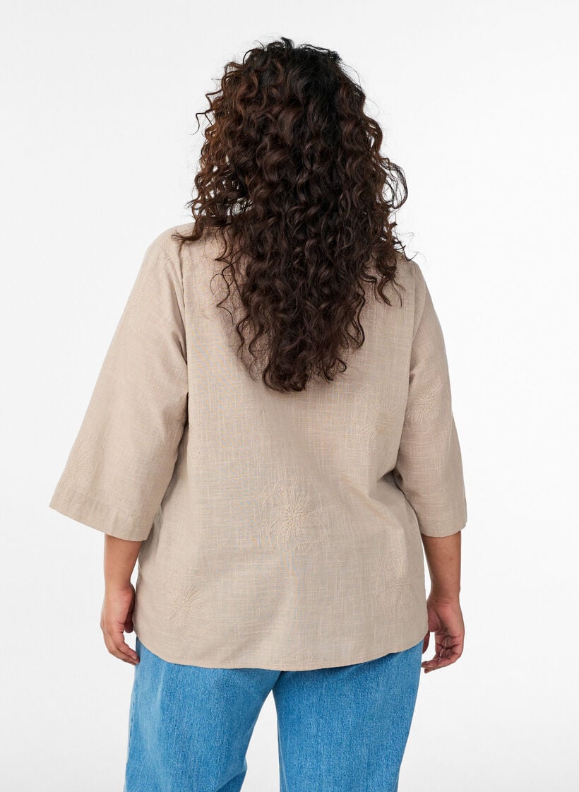Bluse i bomull med broderte detaljer og 3/4 ermer, Beige, Model image number 2