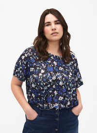 FLASH – T-skjorte med blomstertrykk, Black Blue Green AOP, Model