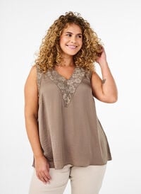 Ermeløs topp med blonder, Brun Ermeløs topp med blonder, Brun, Model