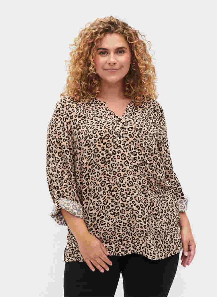 Langermet viskosebluse med leopardmønster, Leo AOP, Model