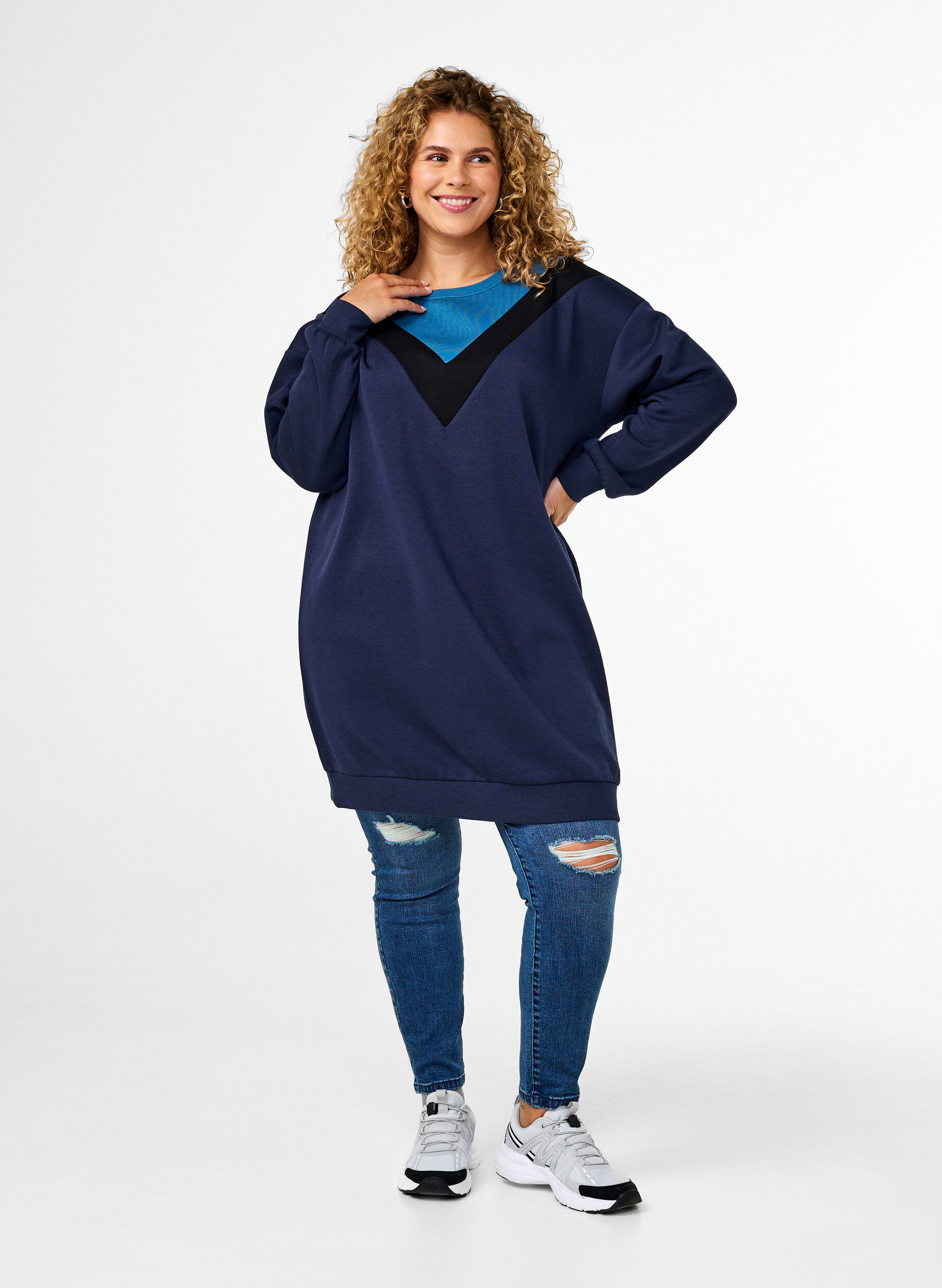 Zizzi Lang, fargeblokket sweatshirt, Navy B. Color Block, Model image number 2