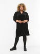 Velurkjole med rysjekrage og trekvartlange ermer, Black, Model image number 2