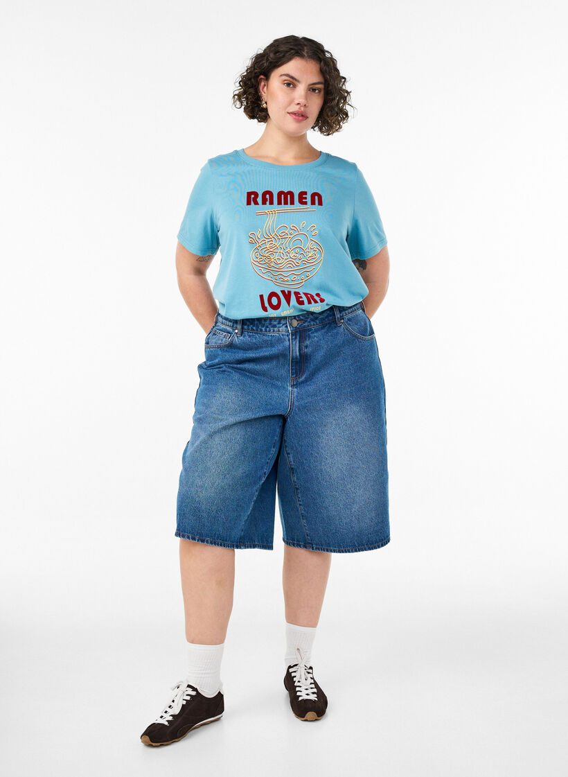 Bomulls T-skjorte med trykk, Bl&aring;, Model image number 1