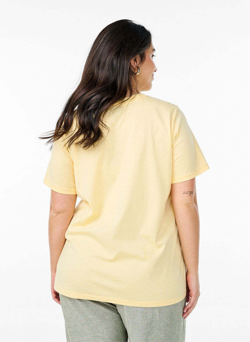 Basic T-skjorte i bomull med rund hals, Gul, Model image number 2