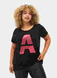 T-skjorte til trening med trykk, Black w. Pink A, Model