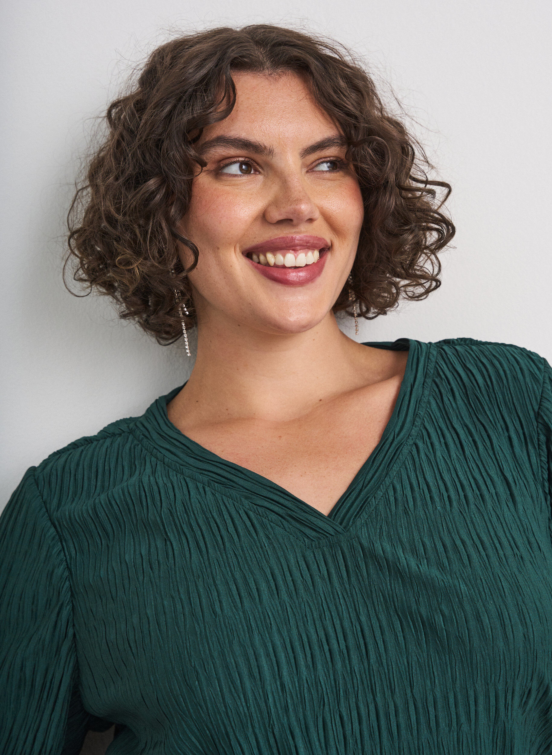 ZizziBluse med b&oslash;lget tekstur og ballongfasong, Gr&oslash;nn, Model image number 3
