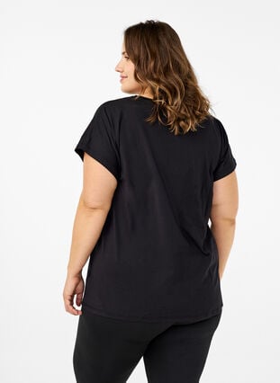 Zizzi Ensfarget t-skjorte til trening, Svart, Model image number 2
