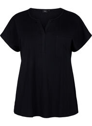 T-skjorte med V-hals og brystlomme, Black