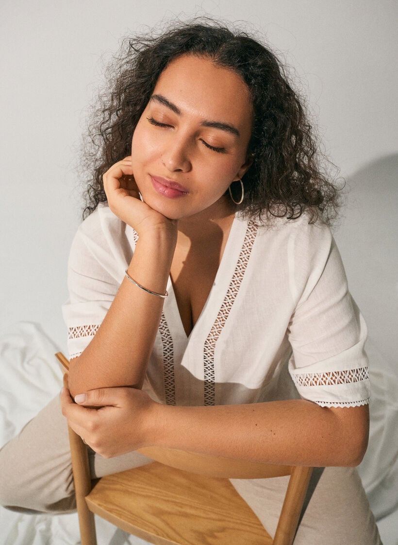 Bluse i lin og viskose med hekledetaljer, Hvit, Image image number 0