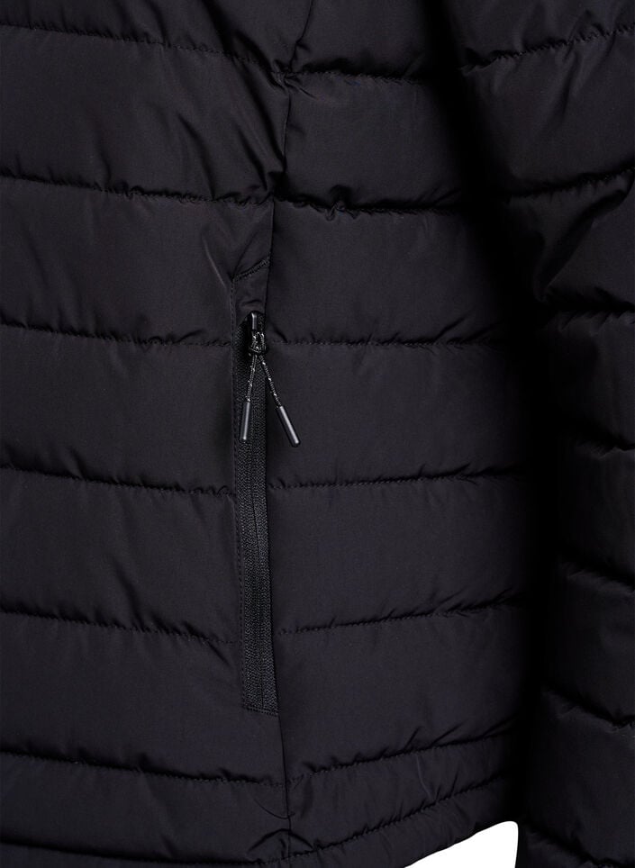 Sporty polstret jakke med høy krage og lommer, Black, Packshot