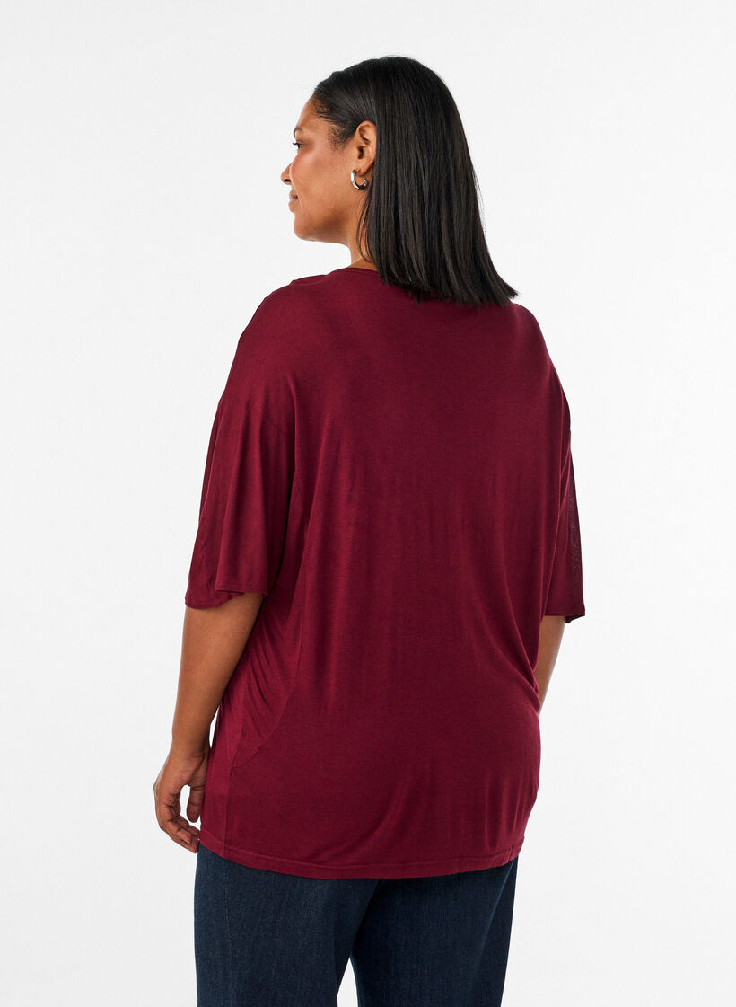 Loose fit T-skjorte i viskose jersey, R&oslash;d, Model image number 2