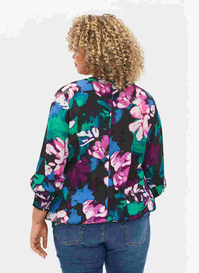 Blomstrete bluse med 3/4-ermer i viskose, Black Flower AOP, Model image number 1