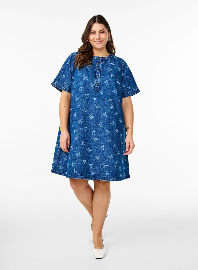 Kort denimkjole med A-linje snitt og sløyfemønster, Dark Blue Denim Bow, Model