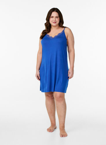 Zizzi Nattkjole i viskose med blondekant, Blå, Model image number 1