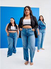 Straight jeans, , Model