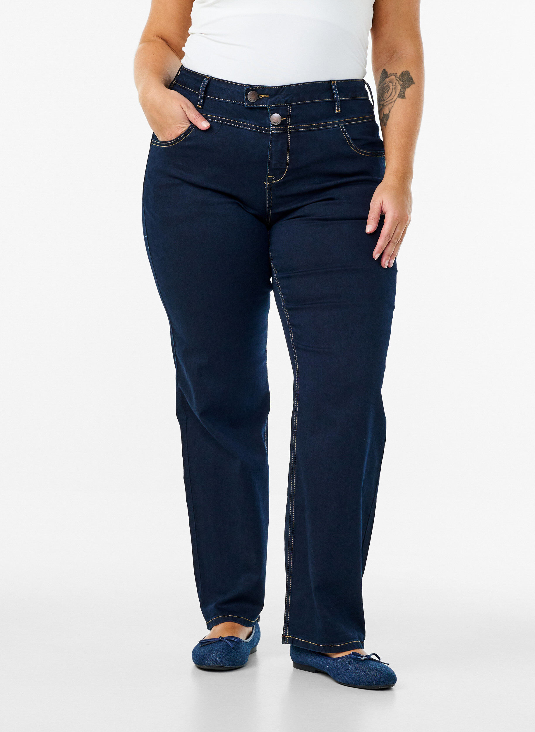 ZizziRegular fit Gemma jeans med h&oslash;y midje, Bl&aring;, Model image number 2