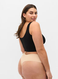 Sømløs g-streng, 2 stk., Toasted Almond, Model