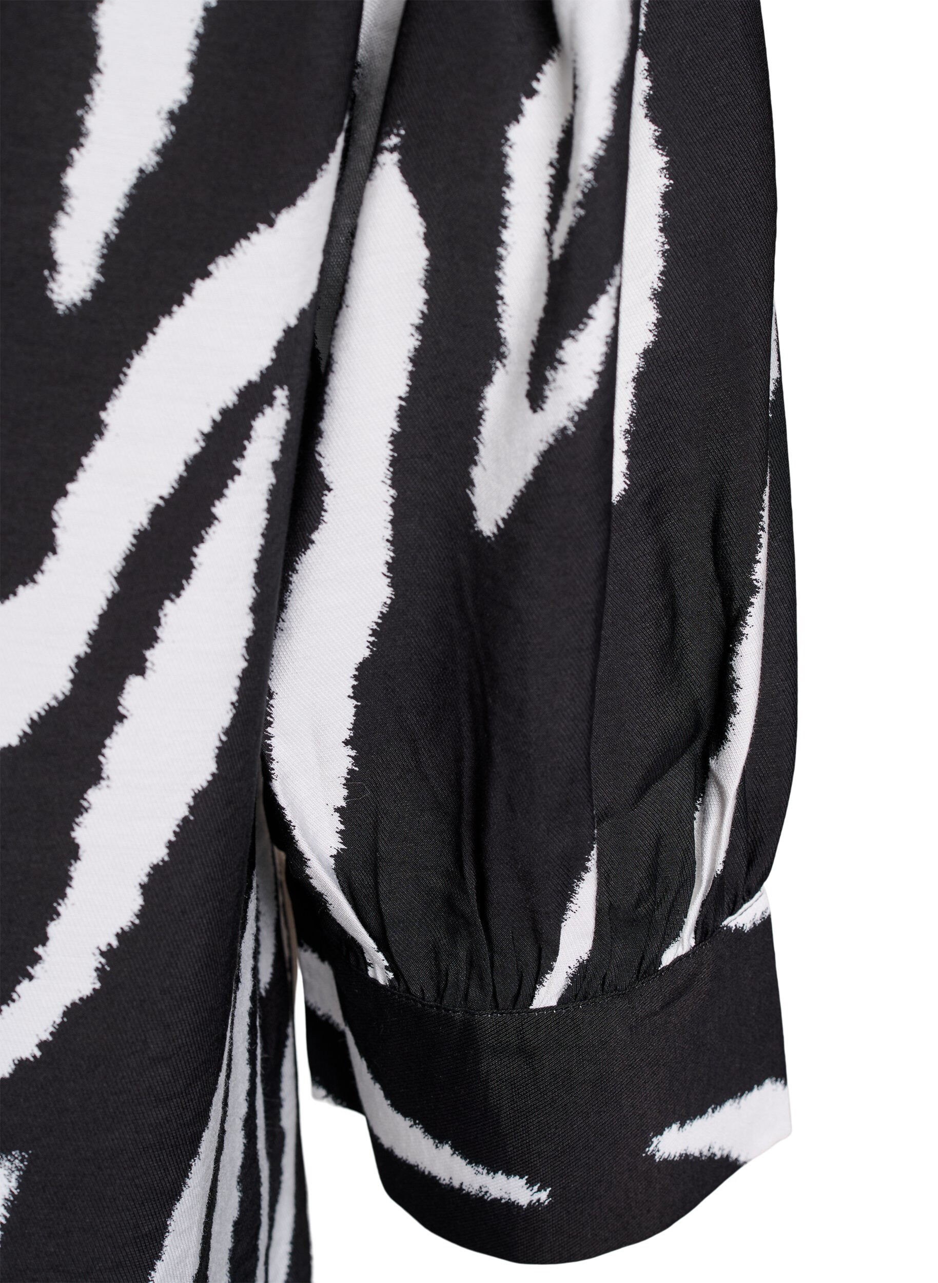 Zizzi Bluse med smock og lange ermer, Svart, Packshot image number 3