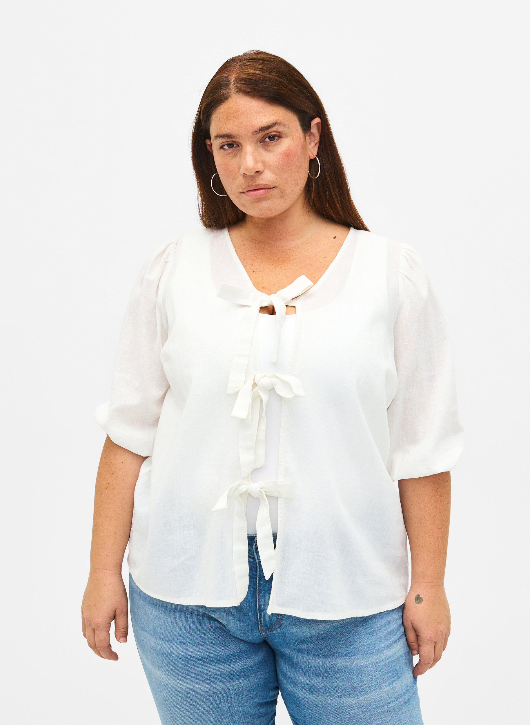 Zizzi 3/4-ermet bomullsbluse i bomullsblanding med lin, Bright White, Model image number 0