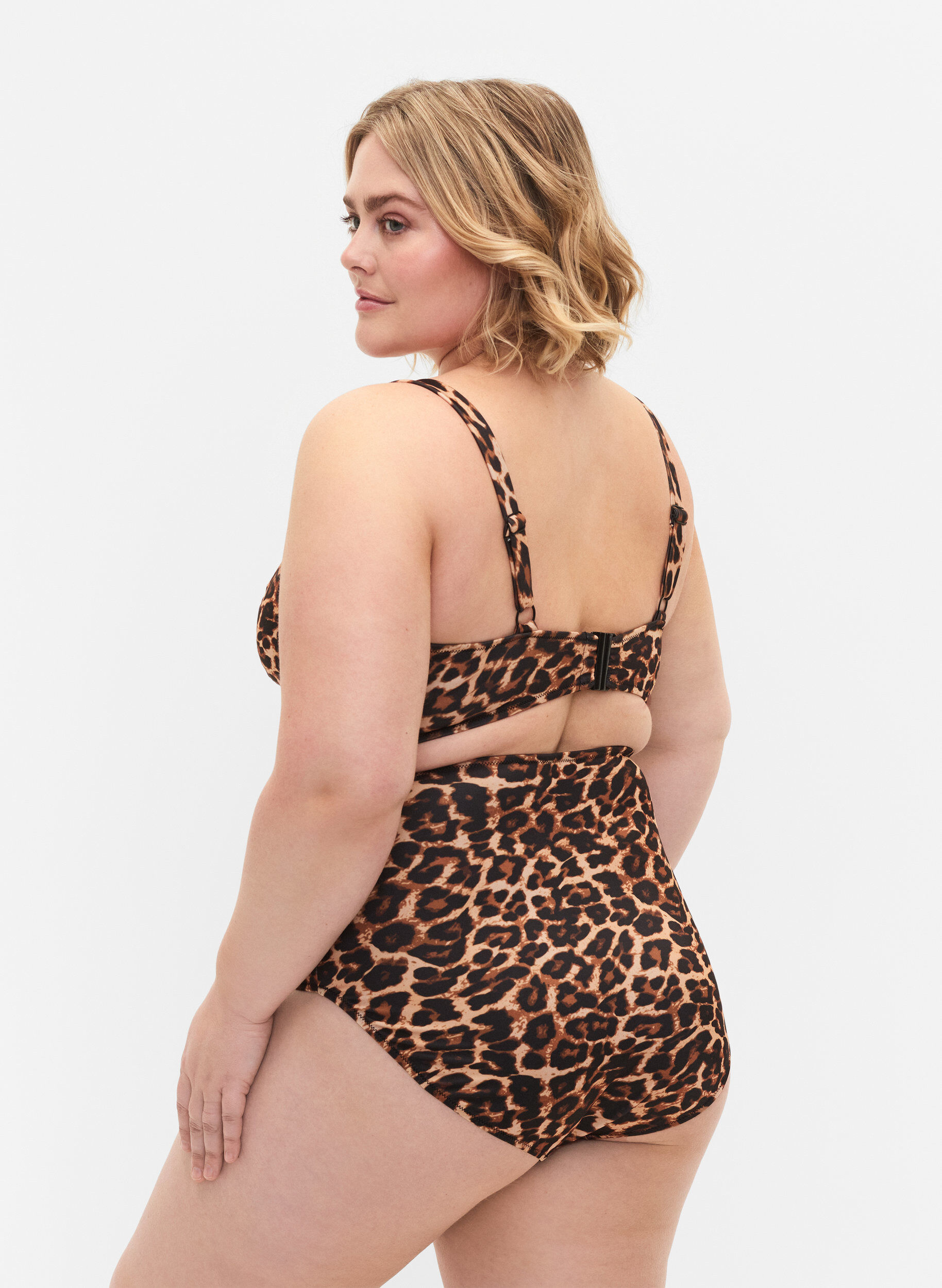 Zizzi Bikinitruse med h&oslash;yt liv og leopardm&oslash;nster, Leopard Print, Model image number 1