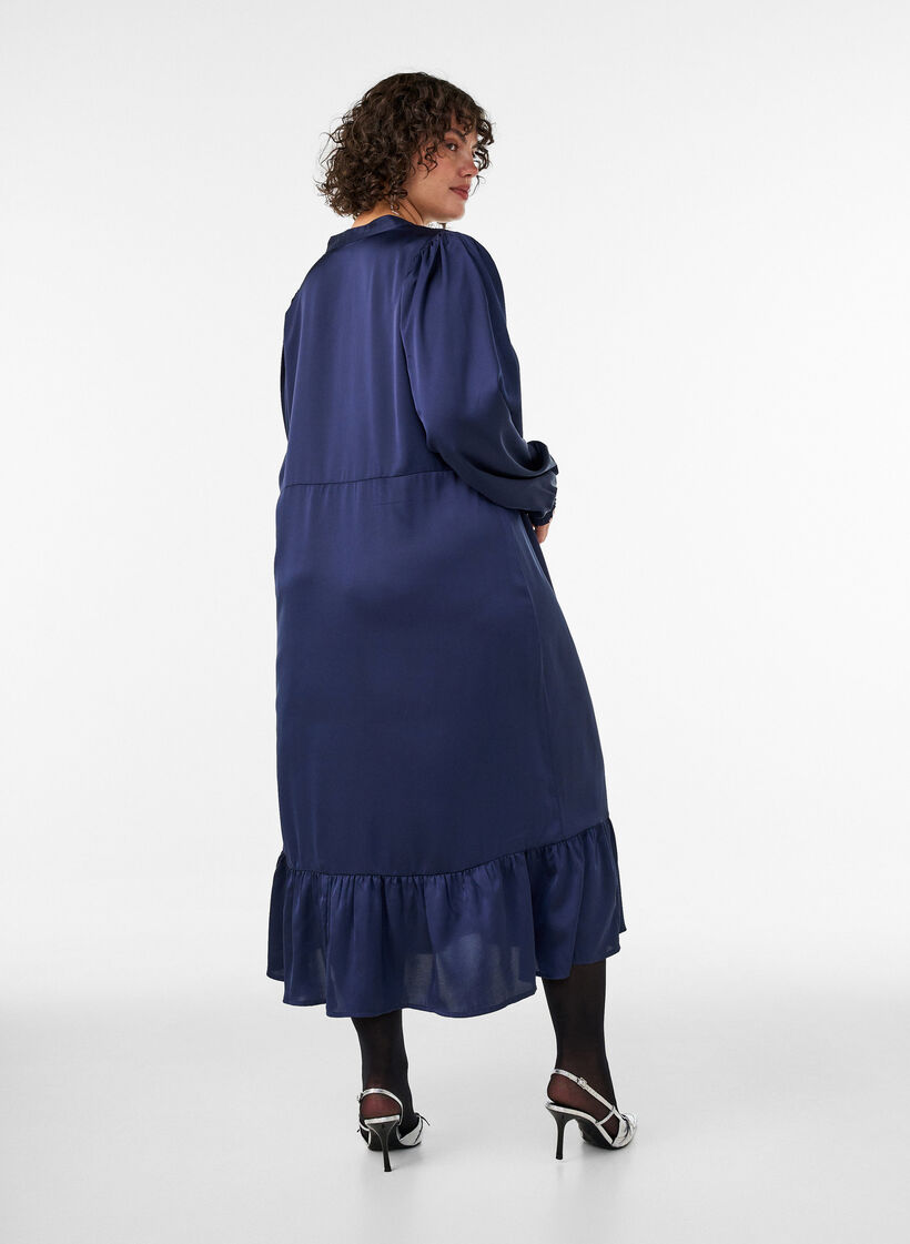 Satengkjole med lange ermer og V-hals, Bl&aring;, Model image number 1