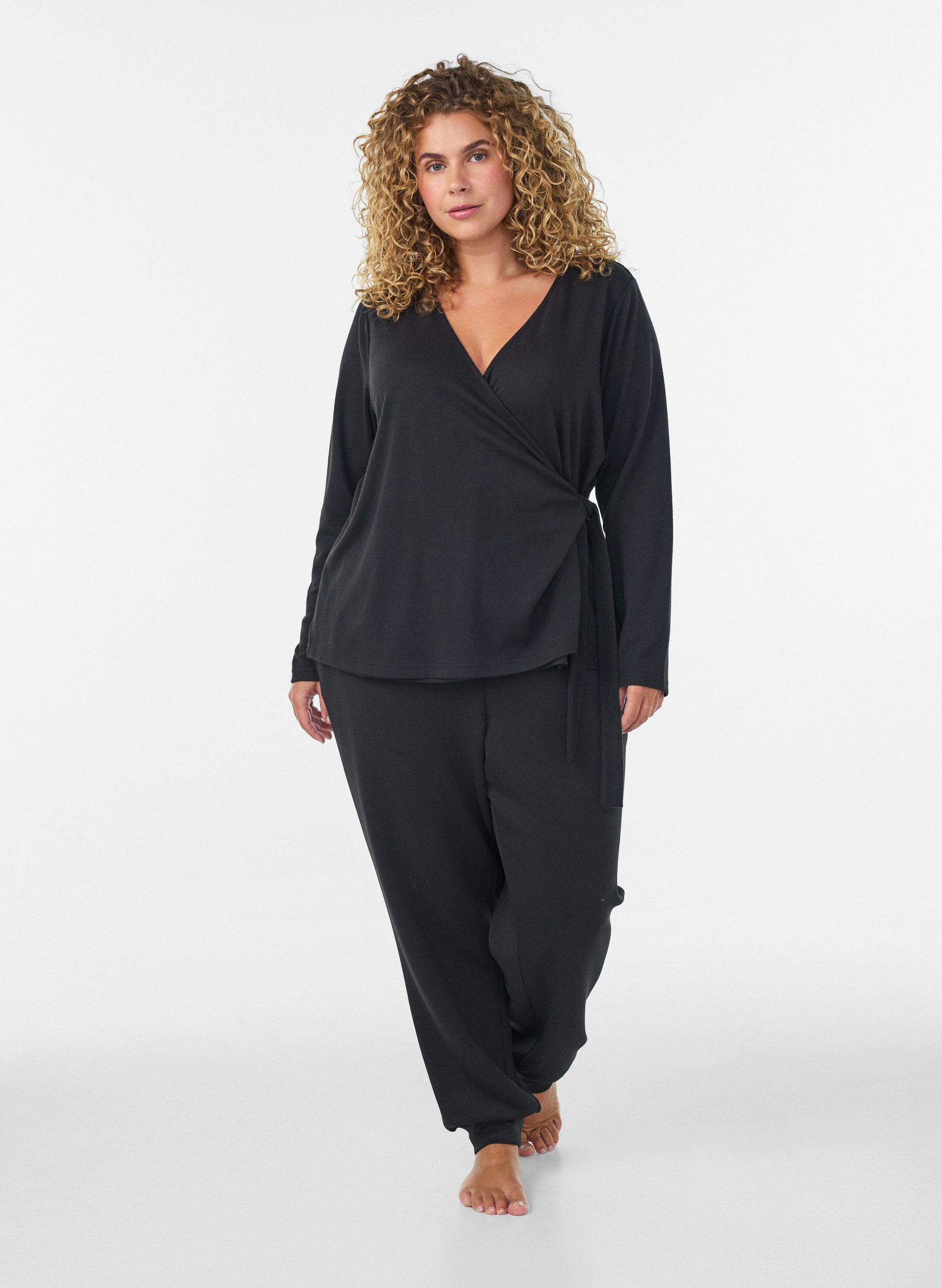 ZizziJersey-wrap bluse med knytebelte, Svart, Model image number 1