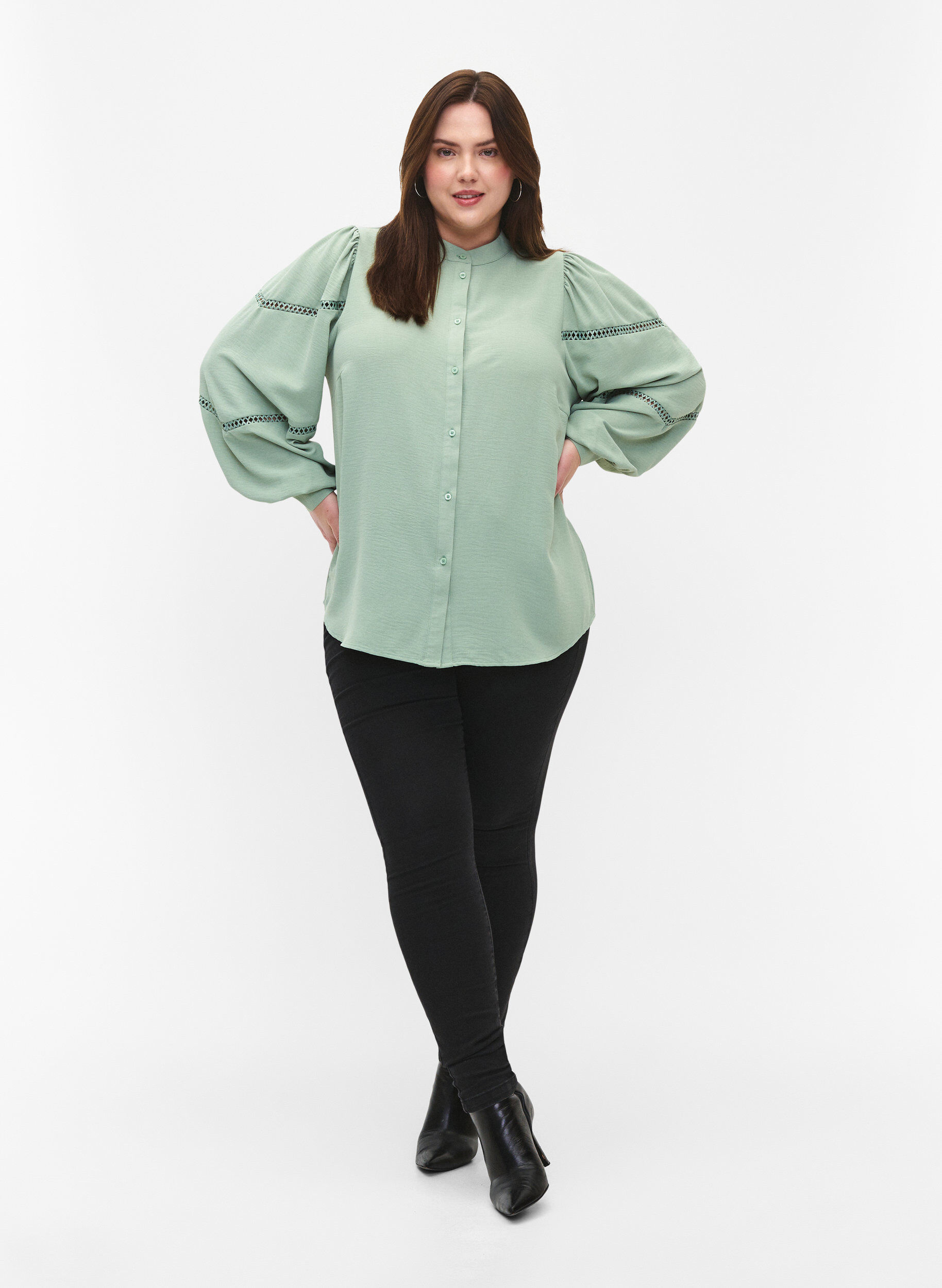 Zizzi Skjortebluse med heklede detaljer, Green Bay, Model image number 2