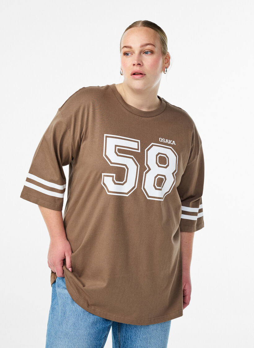 Oversized college T-skjorte med 3/4 ermer, Brun, Model image number 0