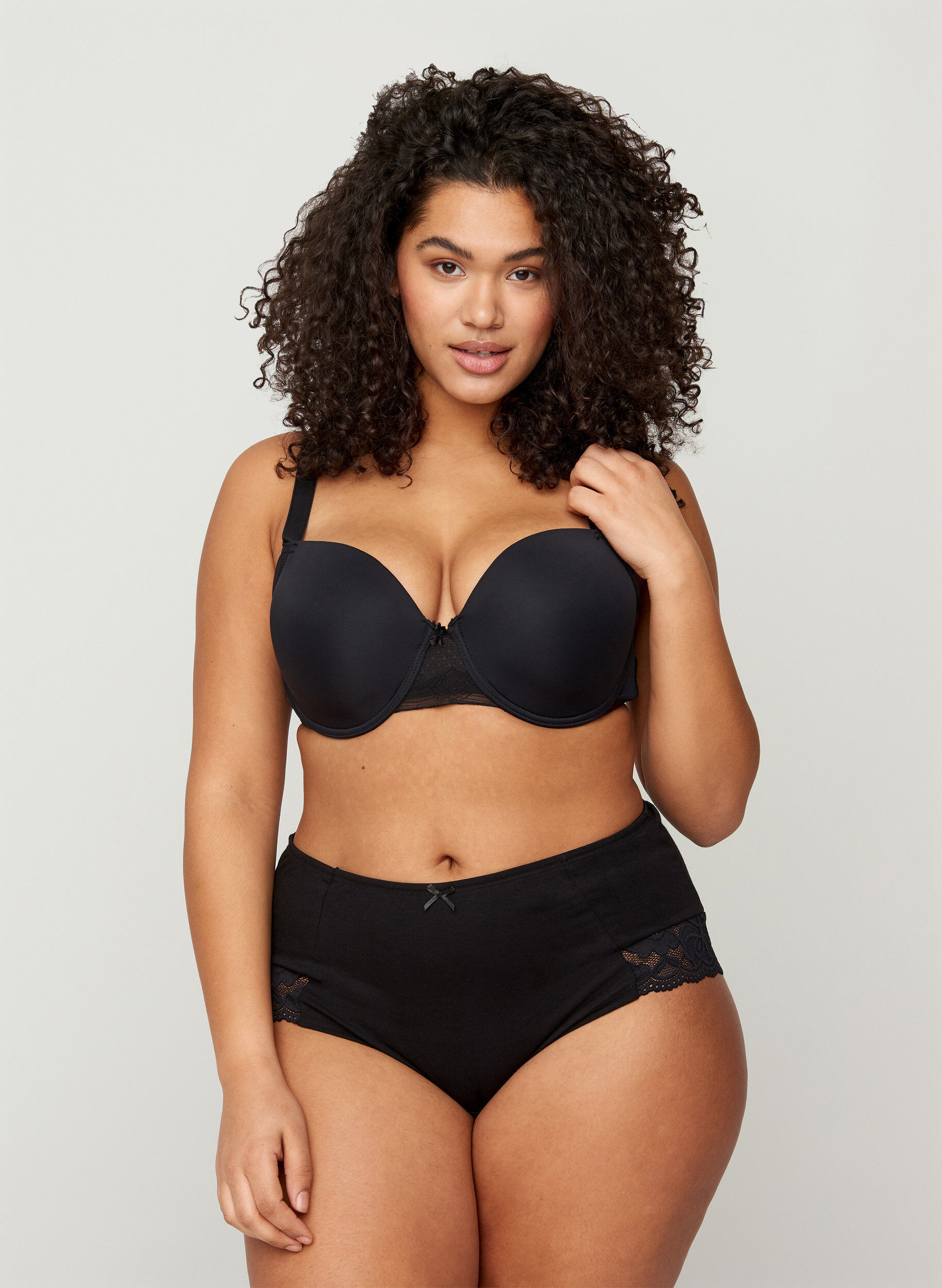 Zizzi Hipster-truser med blondekant, 3 stk., Svart, Model image number 1