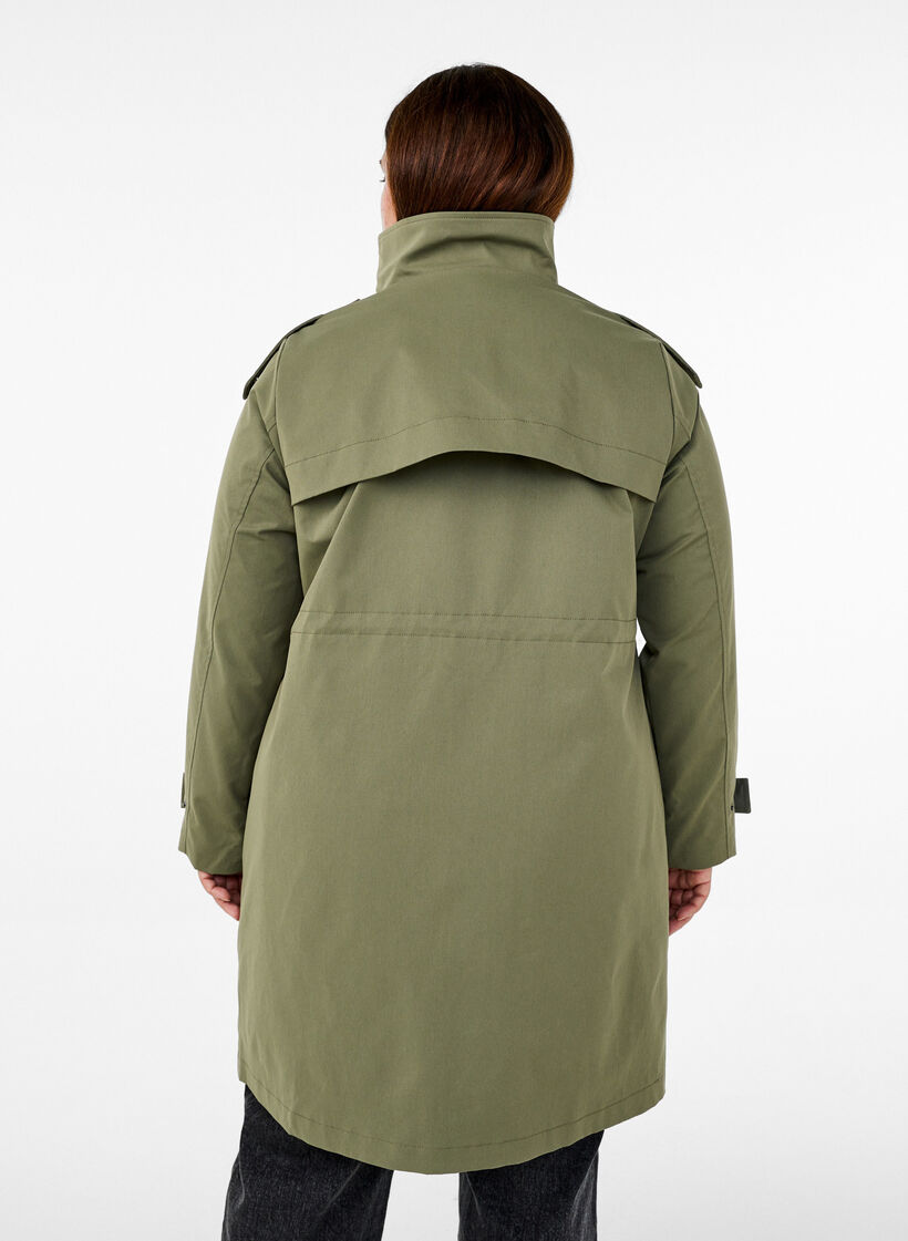 Vannavstøtende parkas jakke, Deep Lichen Green, Model