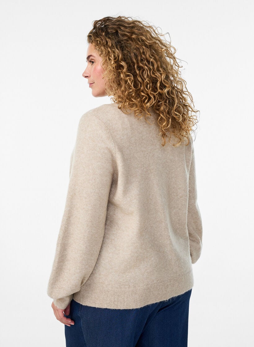 Cardigan i myk strikk med gullfargede knapper, Beige, Model image number 2