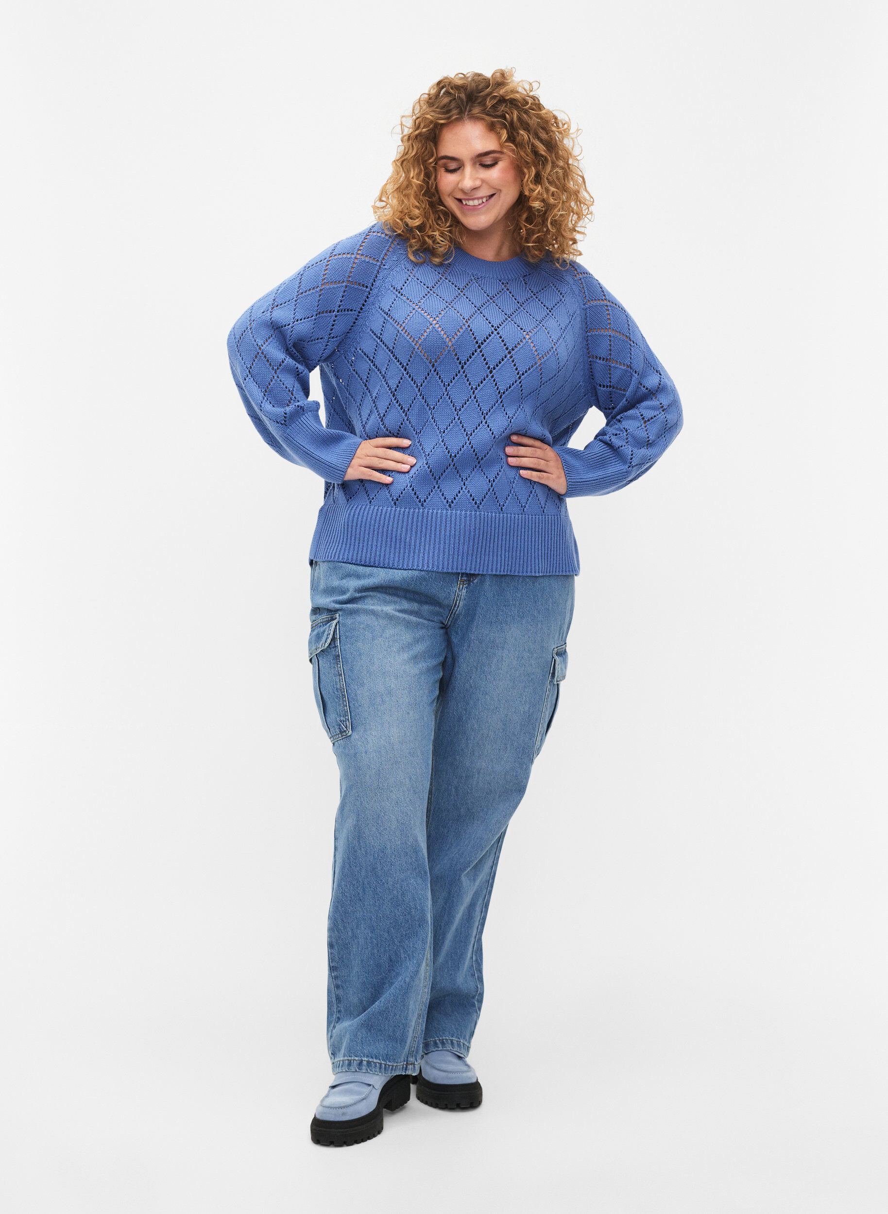 ZizziLangermet strikket bluse med hullm&oslash;nster, Blue Bonnet, Model image number 2