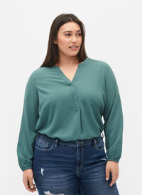 Ensfarget bluse med V-hals, Mallard Green, Model