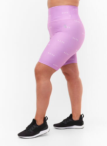 Treningsshorts med mønster, A.Violet w. Text, Model image number 0