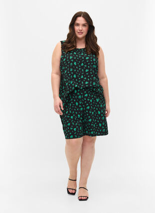 Topp uten ermer med mønster, Green Flower AOP, Model image number 2