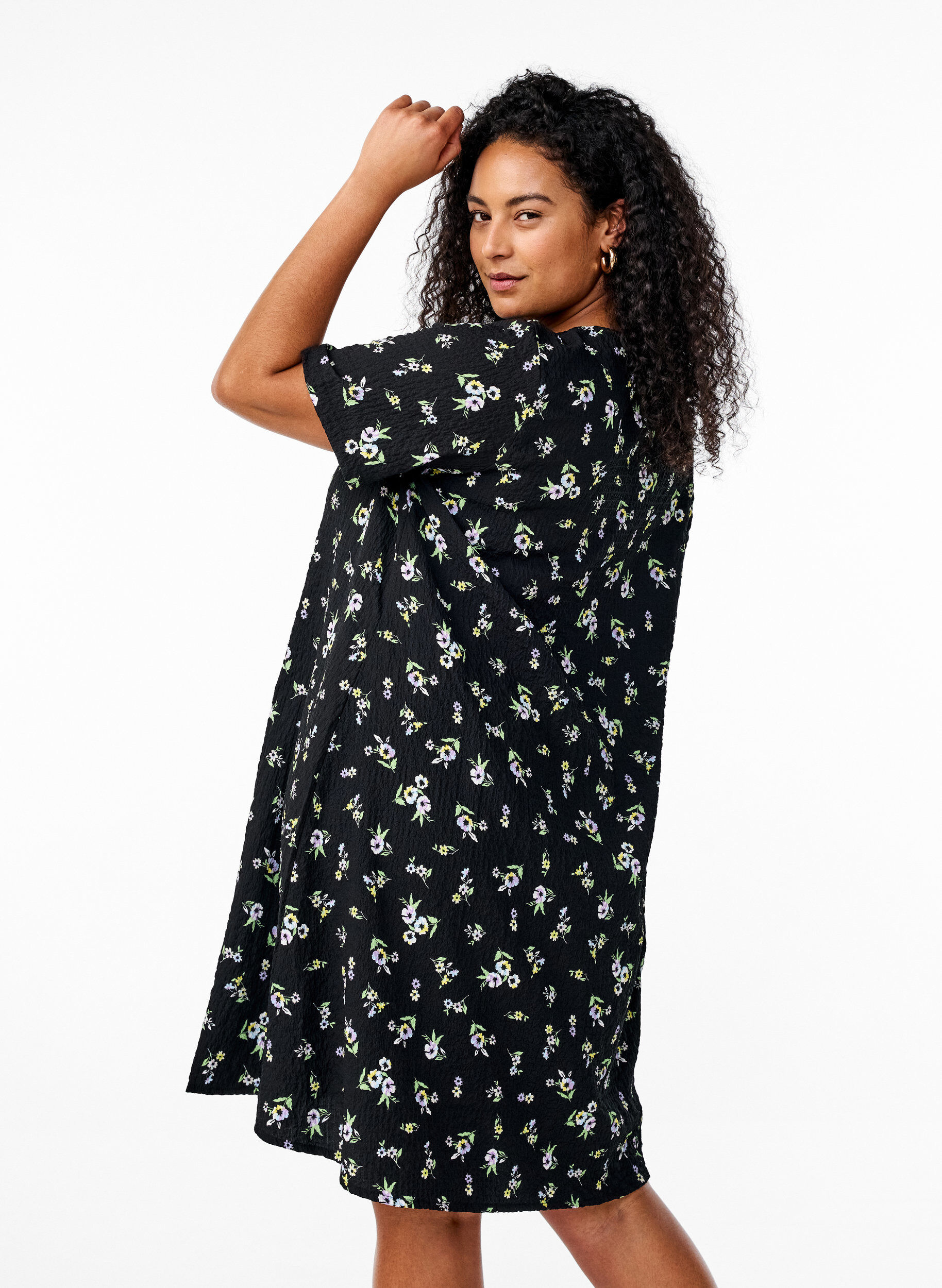 Zizzi FLASH - Kortermet kjole med V-utringning, Svart, Model image number 2