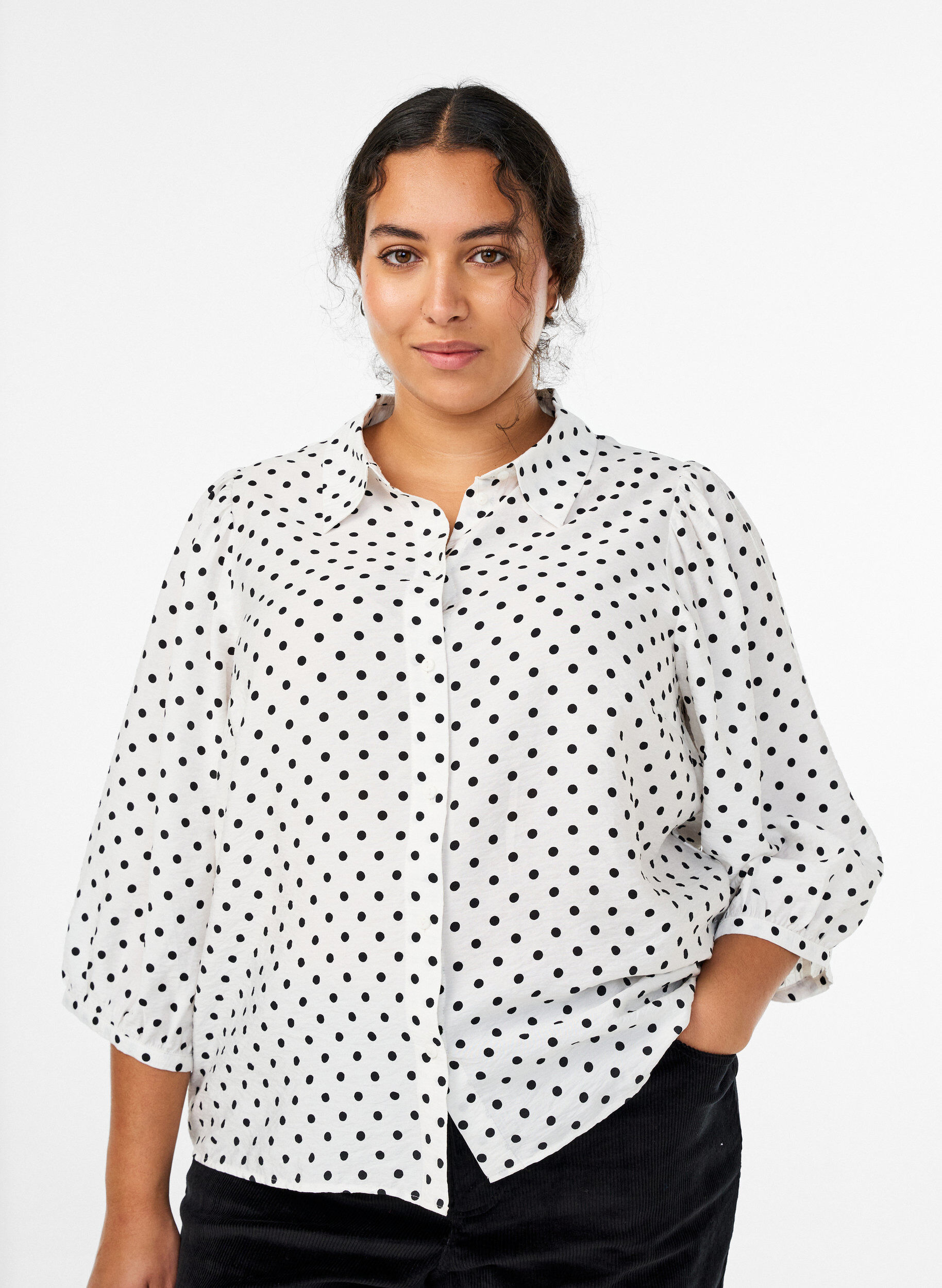 ZizziSkjorte med prikkete m&oslash;nster og 3/4 ermer, Hvit, Model image number 0
