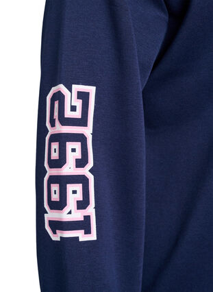 Zizzi Genser med statement-trykk på ermene og ryggen, Navy Blazer, Packshot image number 2