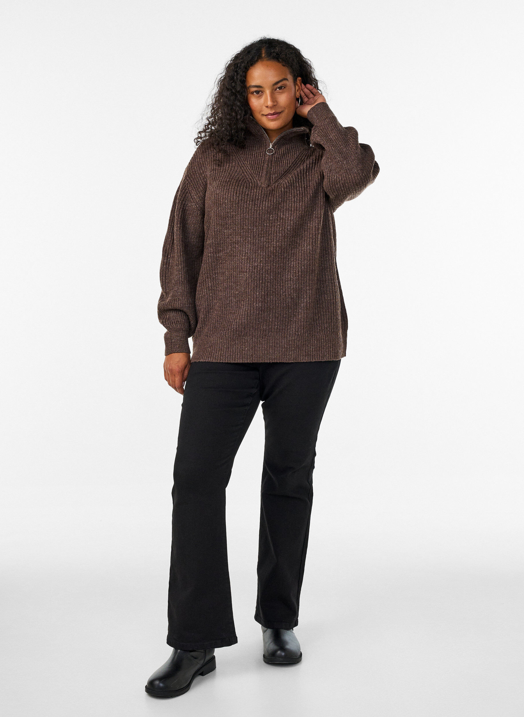 ZizziStrikket genser med h&oslash;y hals og glidel&aring;s, Brun, Model image number 1