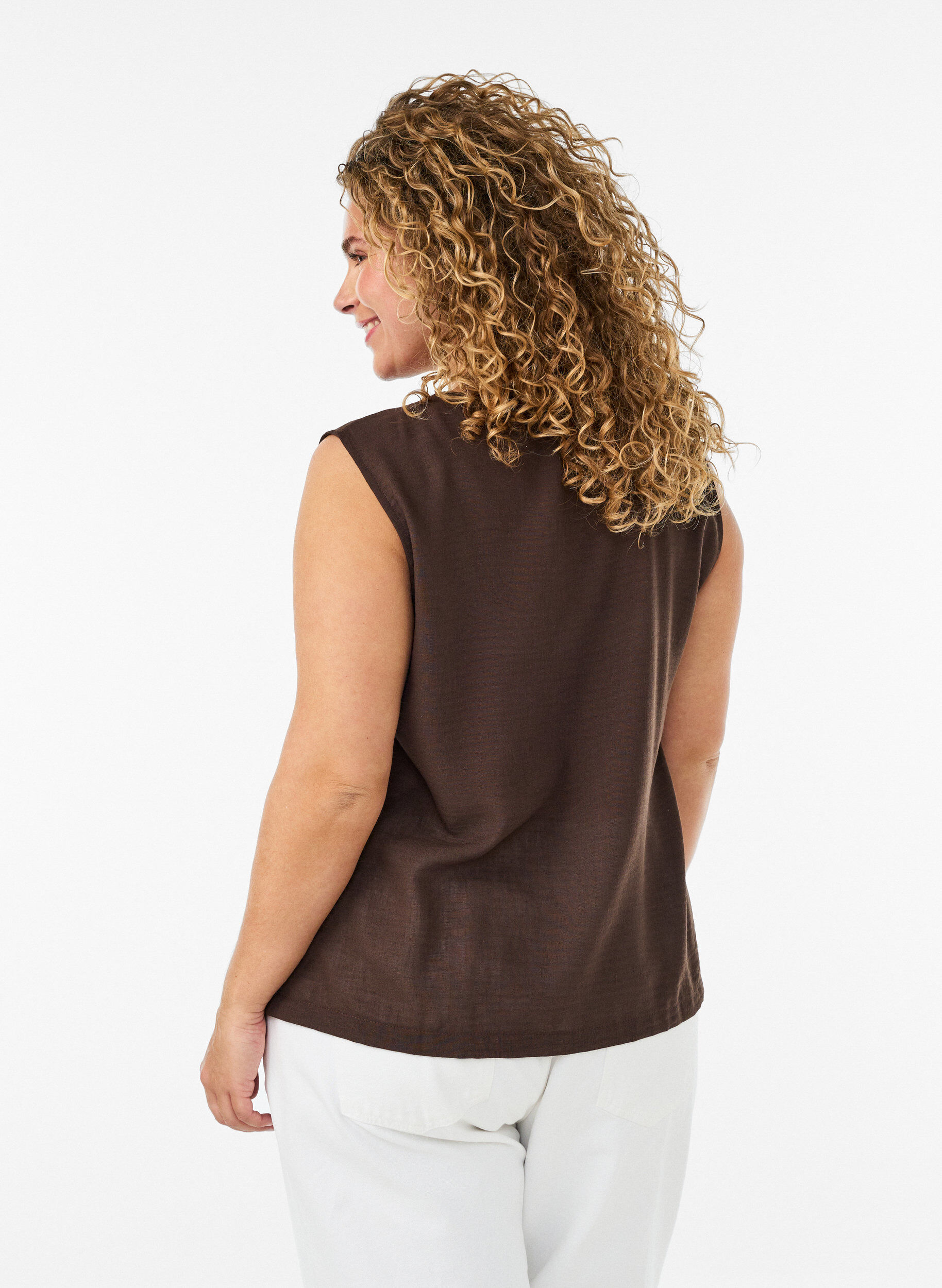 ZizziErmel&oslash;s vest med V-hals og knapper, Brun, Model image number 2