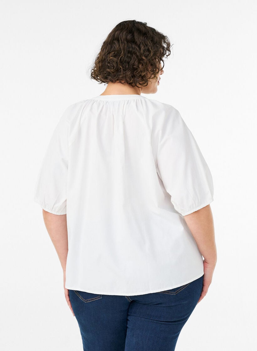 Skjortebluse med knappelukking og knytebelte, Hvit, Model image number 2