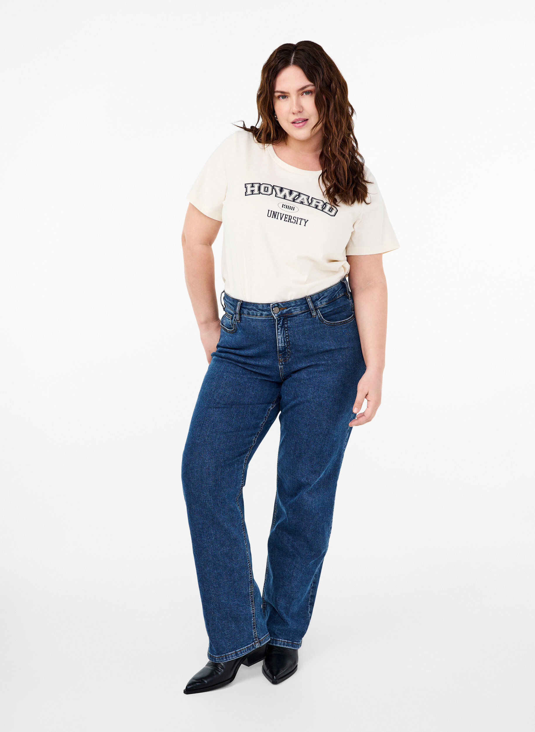 Zizzi T-skjorte i bomull med tekstmotiv, Antique W. W. Howard, Model image number 2