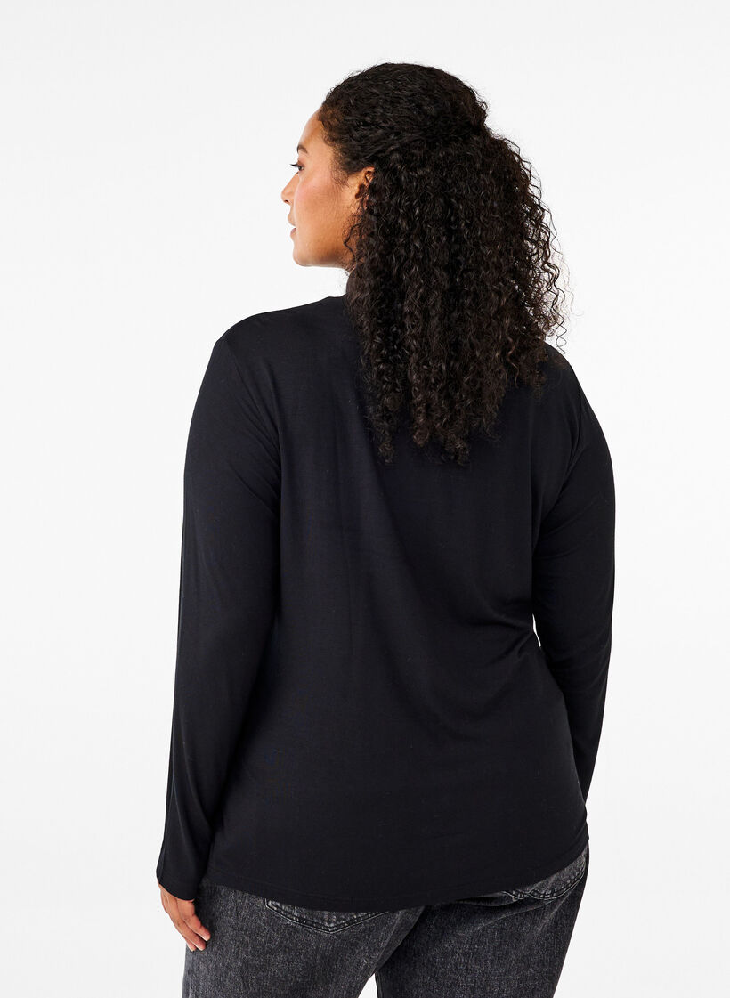 Langermet genser med høy hals, Black, Model