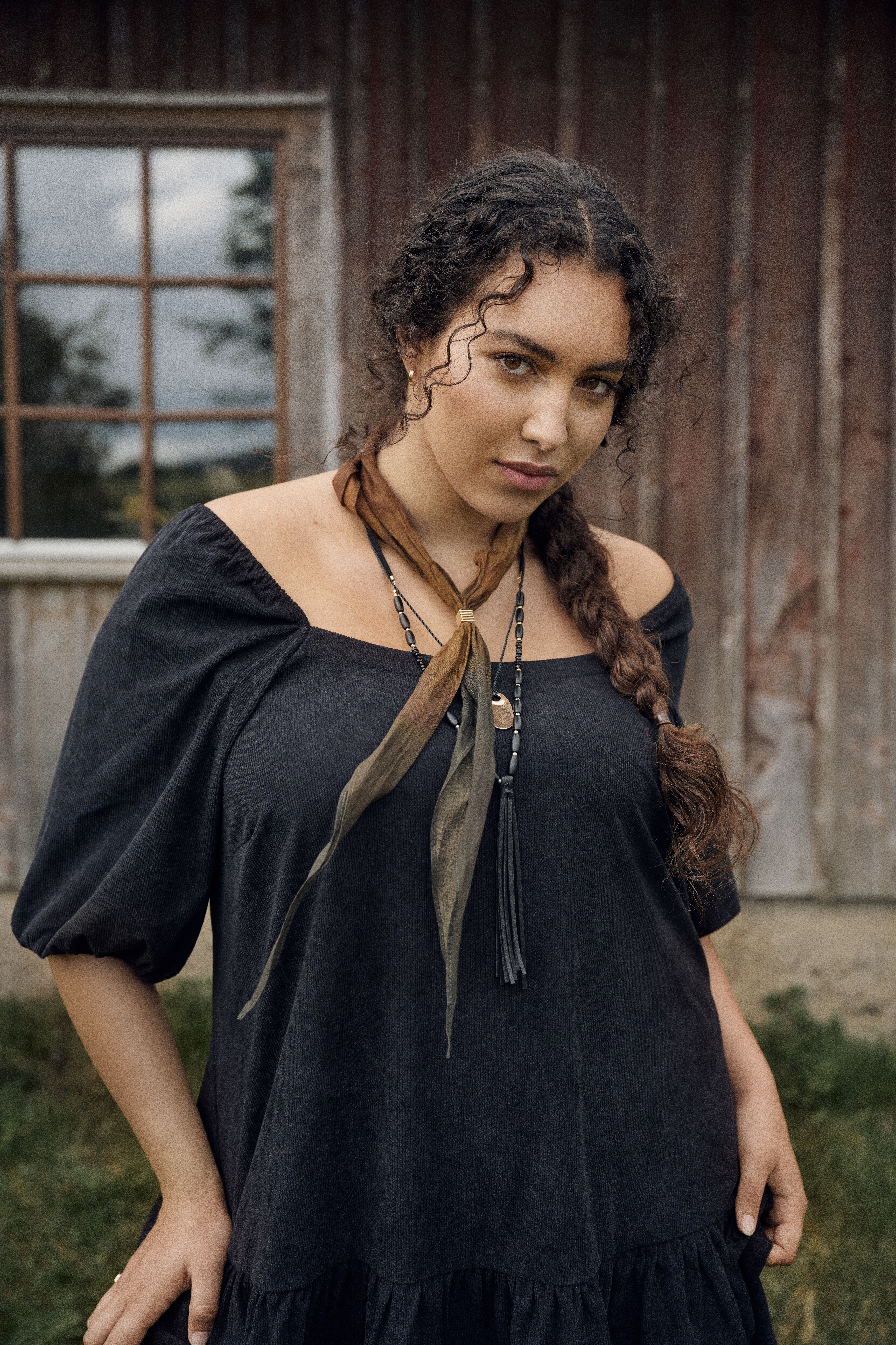 Zizzi Fl&oslash;yelskjole med firkantet utringning, , Model